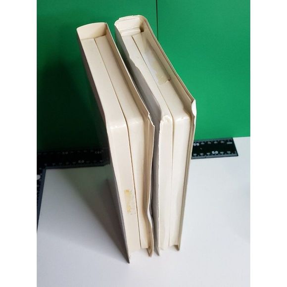 2 x VHS Clamshell Case White Replacement for Disney VHS Tapes Used Vinta… - Picture 3 of 5